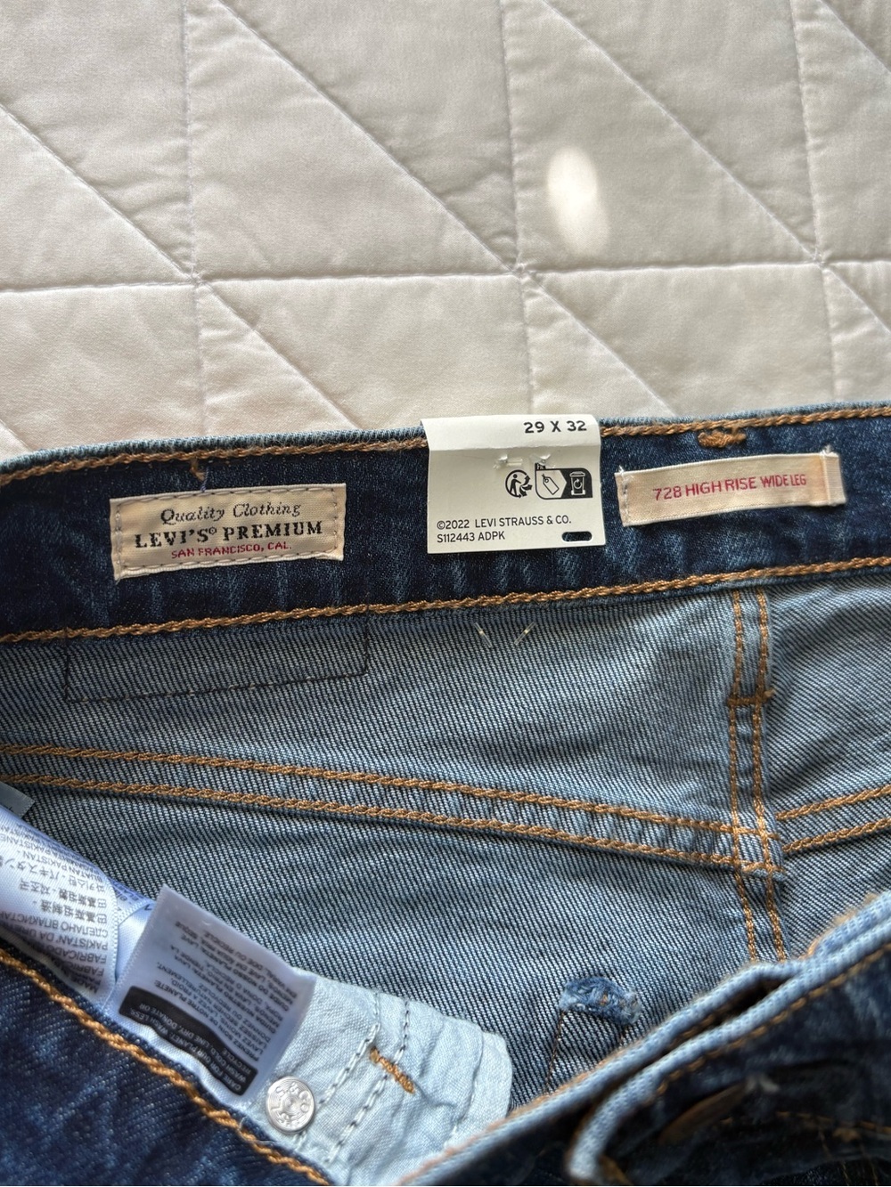 Levi's Premium 728 High-Rise Wide-Leg Jeans Size - Women’s Size 29x32 NWT - Picture 5 of 8